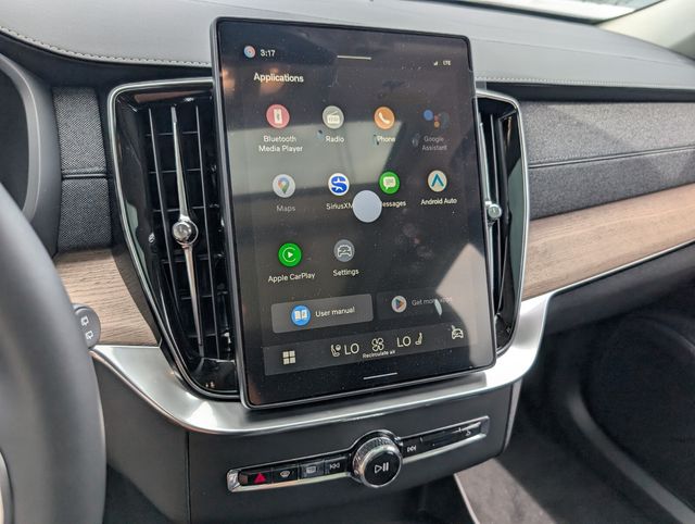 2026 Volvo XC90 Core - Photo 13