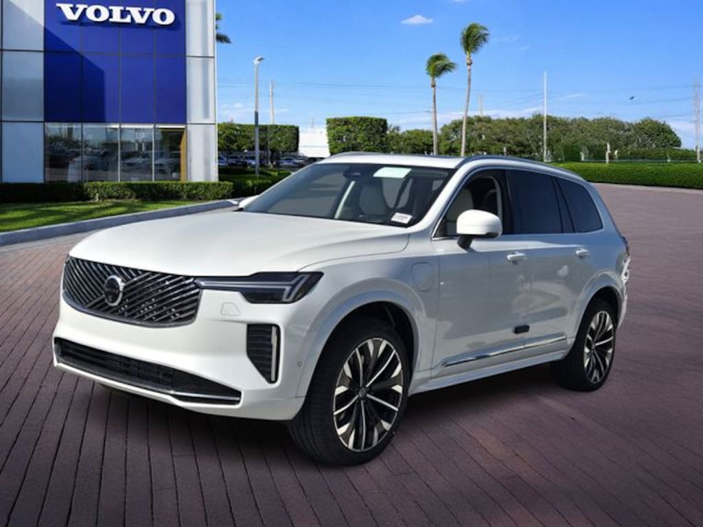 New 2026 Volvo XC90 plug-in hybrid T8 Ultra 7-Seater SUV