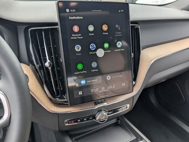 2026 Volvo XC60 Plus - Photo 11