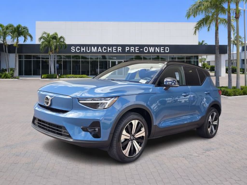 Certified 2023 Volvo XC40 Recharge Pure Electric Twin Plus SUV