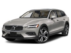 2023 Volvo V60 Cross Country B5 Plus Wagon