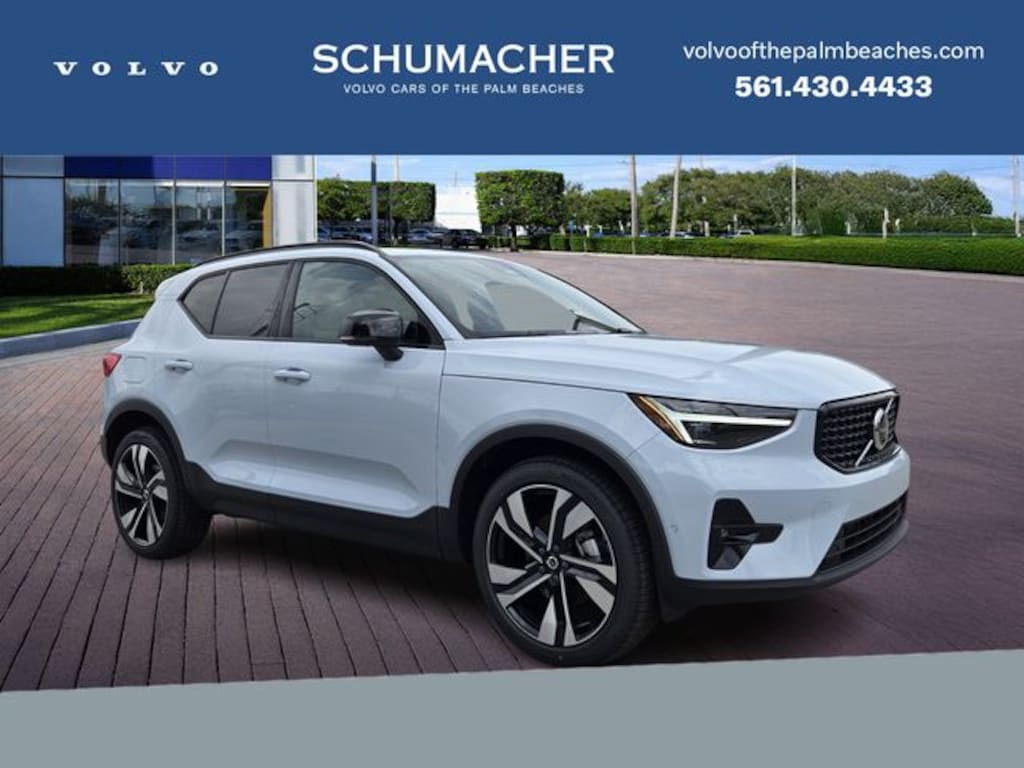 New 2026 Volvo XC40 B5 Ultra SUV