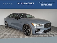 2024 Volvo S60 B5 Plus Dark FWD sedan