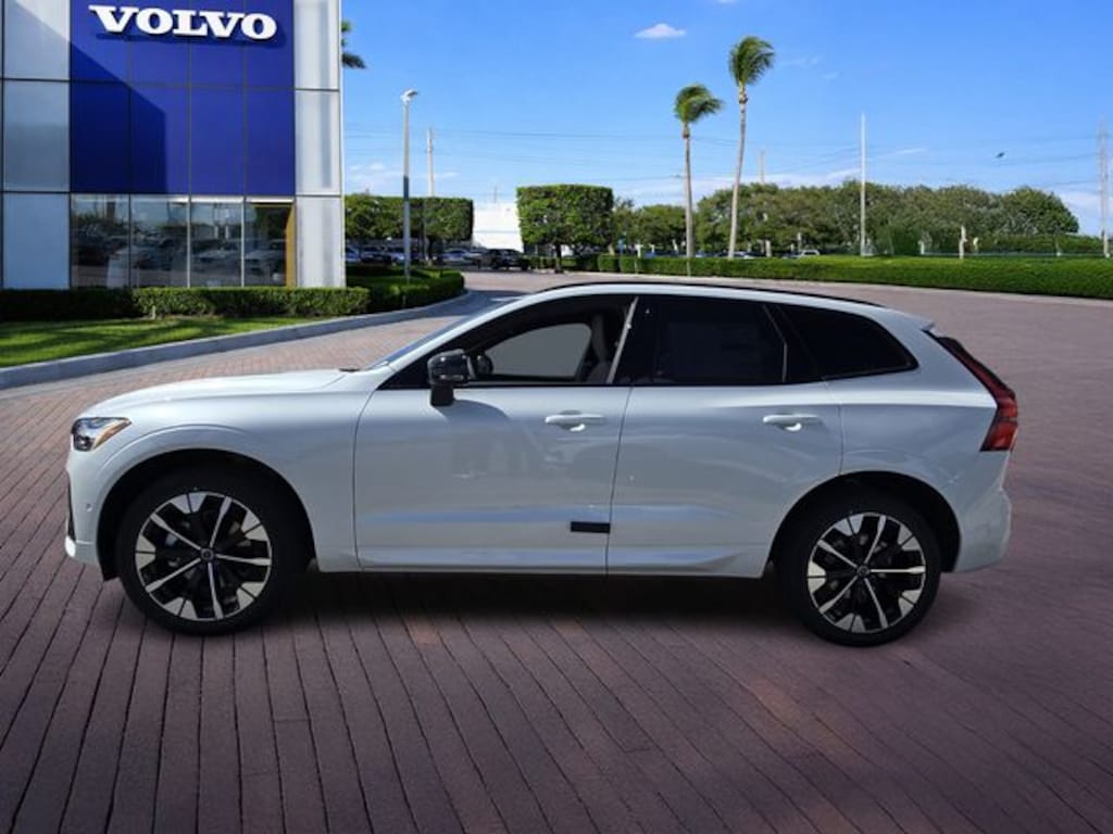 New 2026 Volvo XC60 B5 Plus SUV