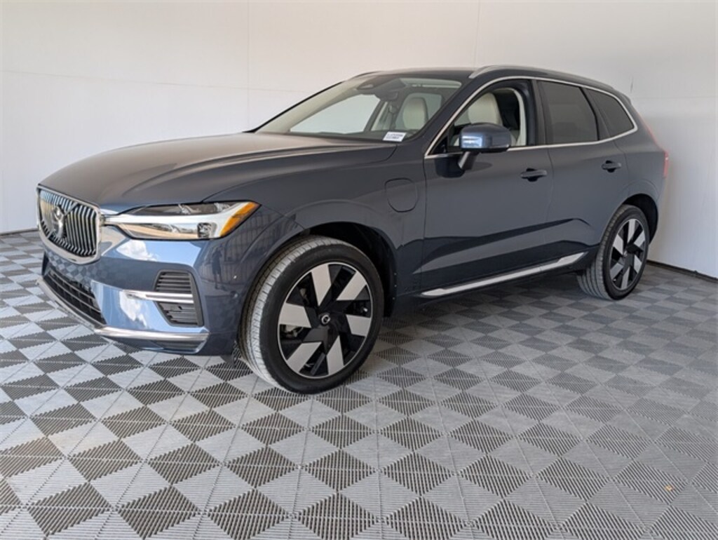Used 2023 Volvo XC60 Recharge Plug-In Hybrid T8 Plus Bright Theme SUV