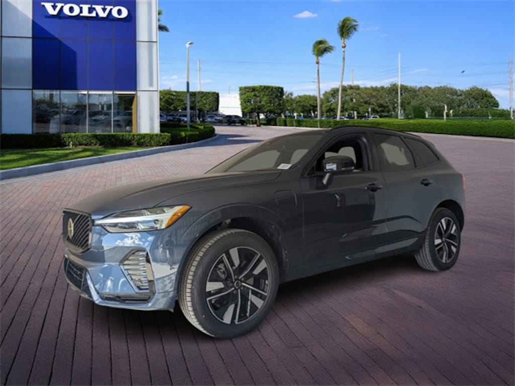 New 2026 Volvo XC60 plug-in hybrid T8 Core SUV