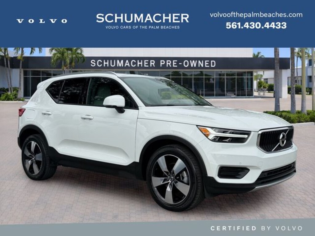 Used 2020 Volvo XC40 Momentum SUV