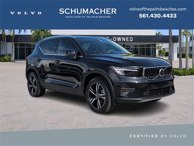 2024 Volvo XC40 B5 Core SUV