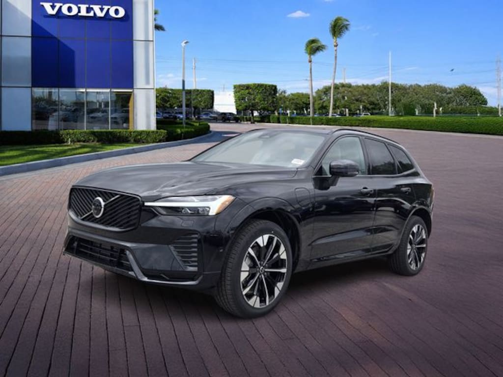 New 2026 Volvo XC60 plug-in hybrid T8 Plus SUV