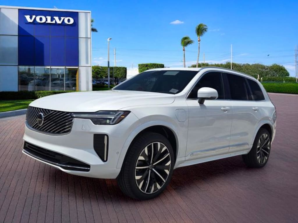 New 2026 Volvo XC90 plug-in hybrid T8 Plus 7-Seater SUV