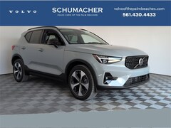 2026 Volvo XC40 B5 Plus SUV