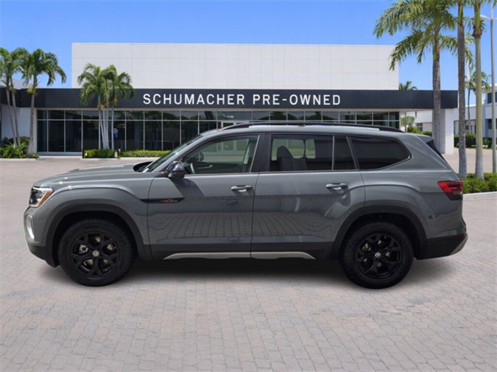 Used 2025 Volkswagen Atlas 2.0T Peak Edition SUV