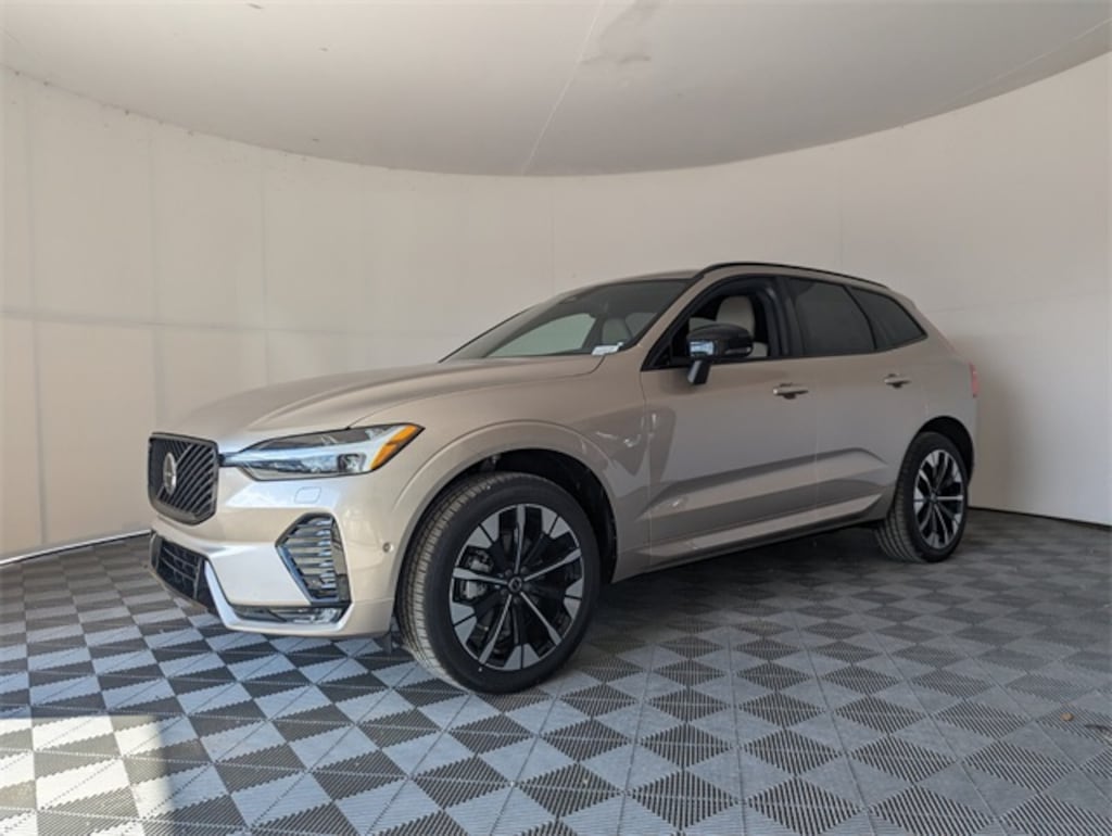 New 2026 Volvo XC60 B5 Plus SUV