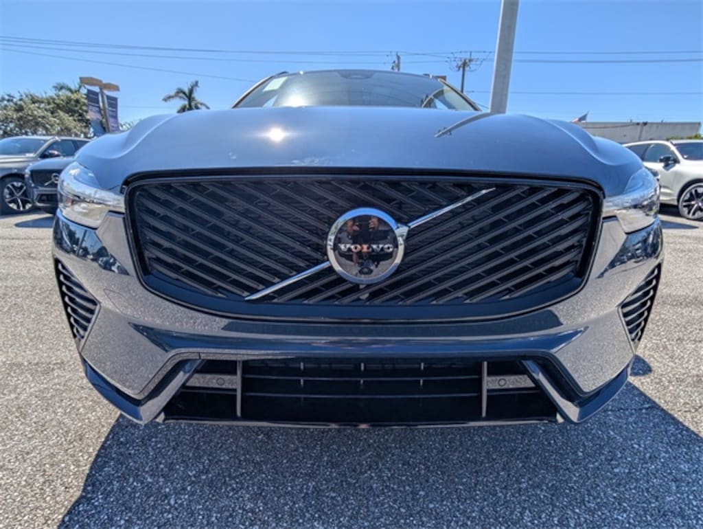 New 2026 Volvo XC60 B5 Plus SUV