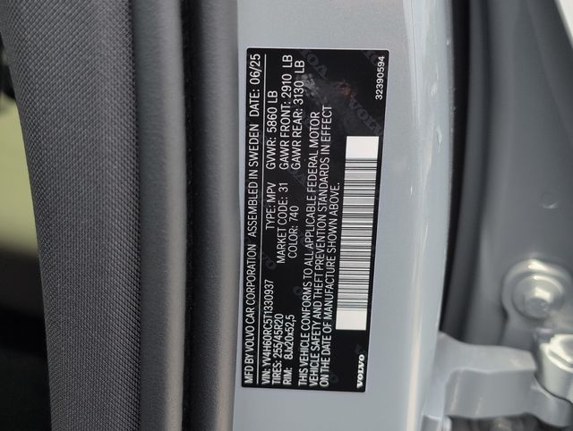 2026 Volvo XC60 Plus - Photo 10
