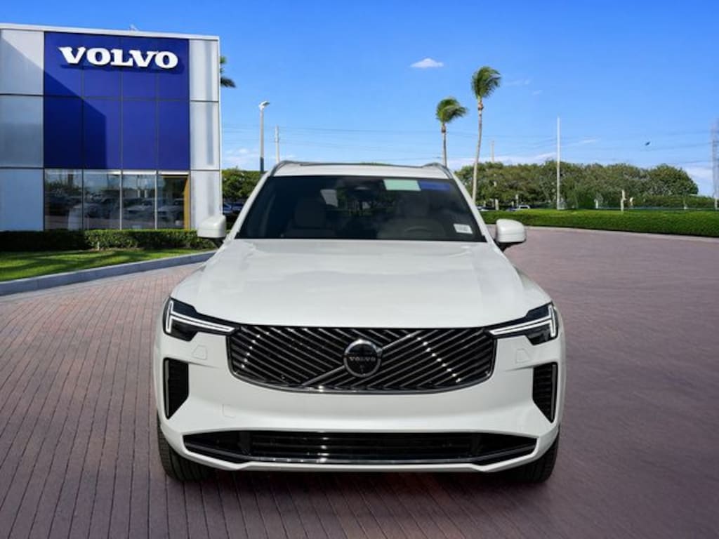 New 2026 Volvo XC90 B6 Plus 7-Seater SUV