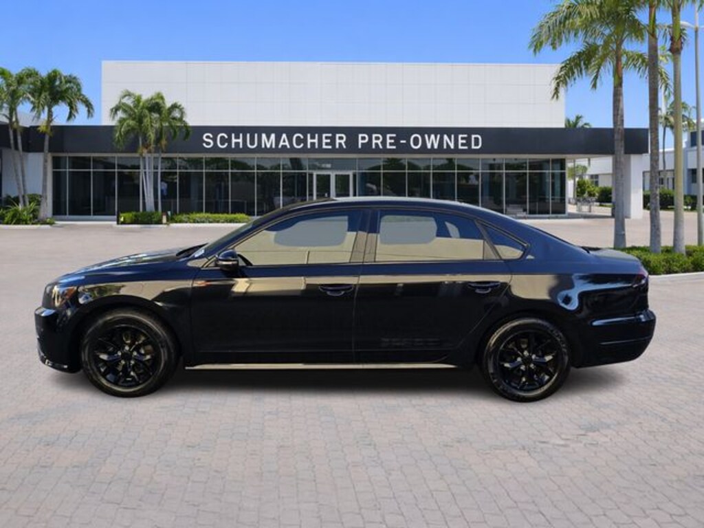 Used 2017 Volkswagen Passat 1.8T S Sedan