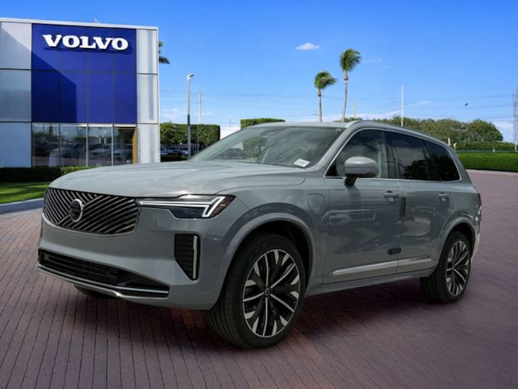 New 2026 Volvo XC90 plug-in hybrid T8 Ultra 7-Seater SUV