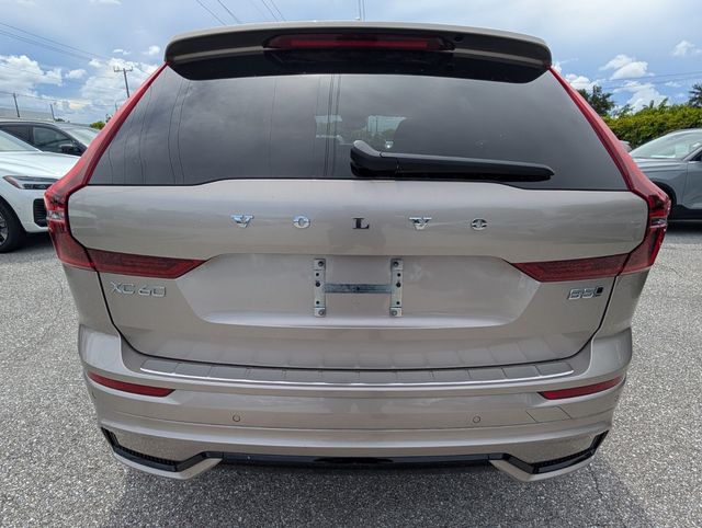 2026 Volvo XC60 Plus - Photo 8