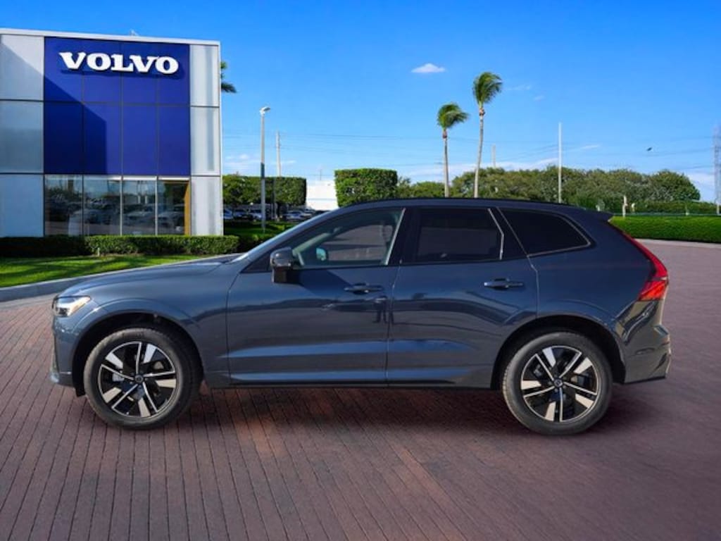 New 2026 Volvo XC60 B5 Core SUV