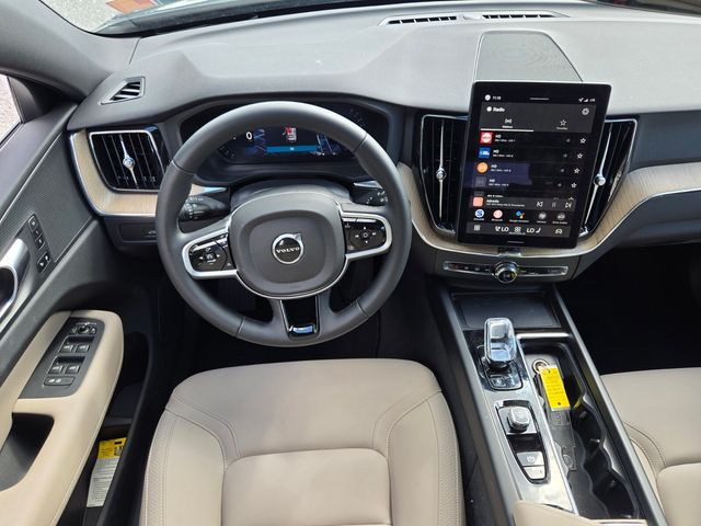 2026 Volvo XC60 Plus - Photo 16