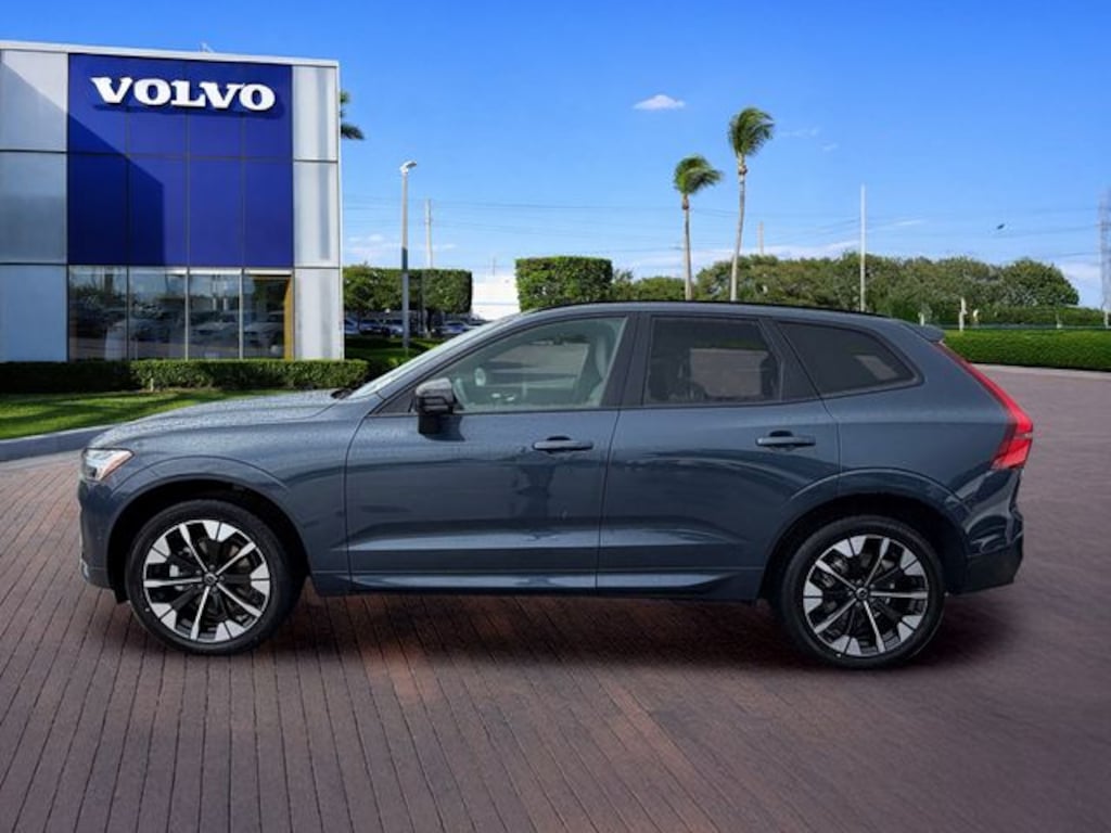New 2026 Volvo XC60 B5 Plus SUV
