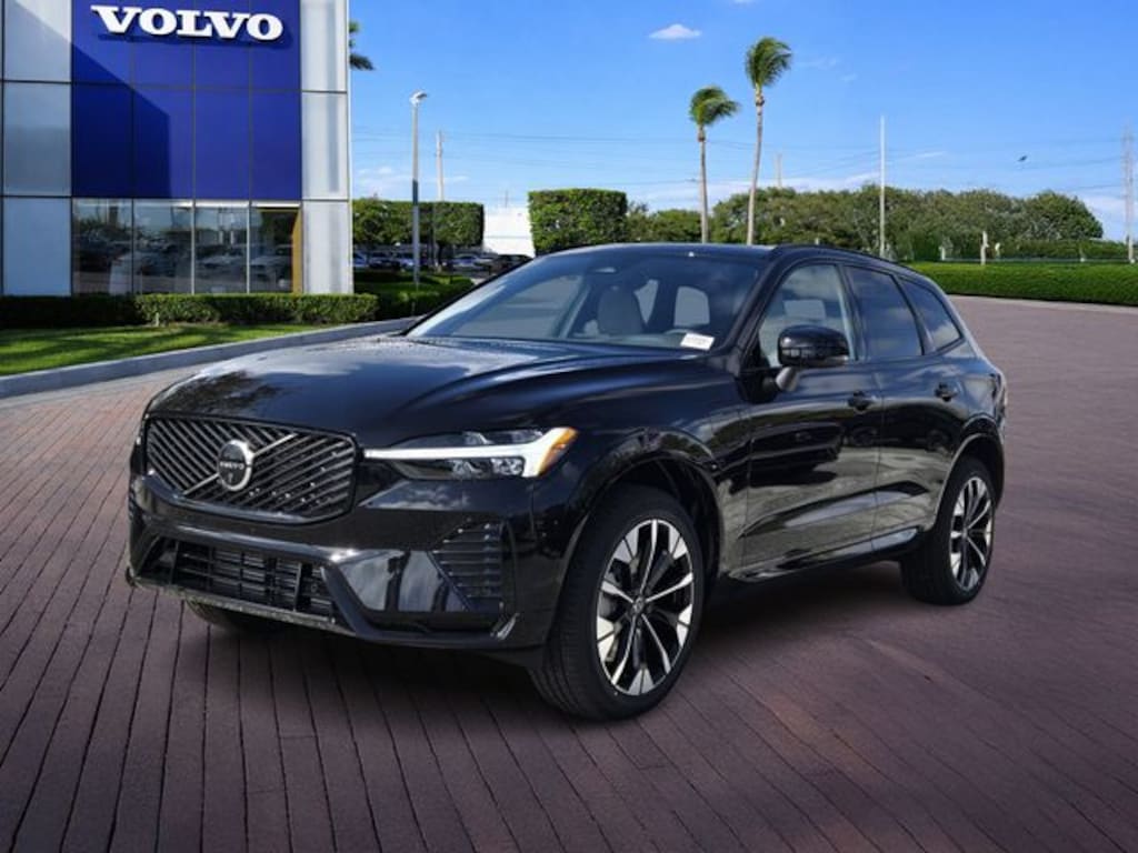 New 2026 Volvo XC60 plug-in hybrid T8 Plus SUV