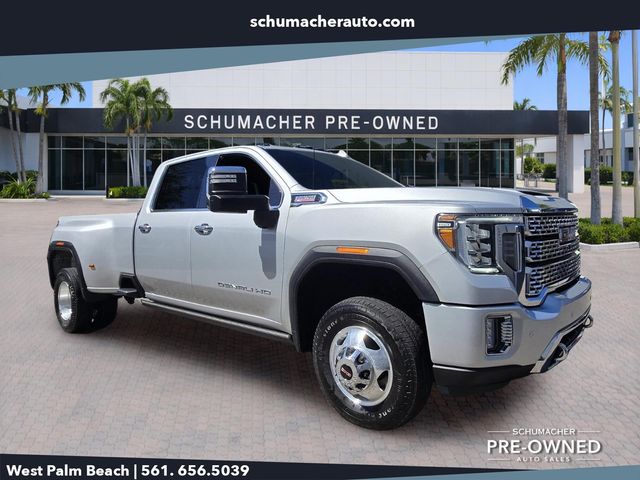 2021 GMC Sierra 4WD Crew Cab Long Box DRW Denali's photo