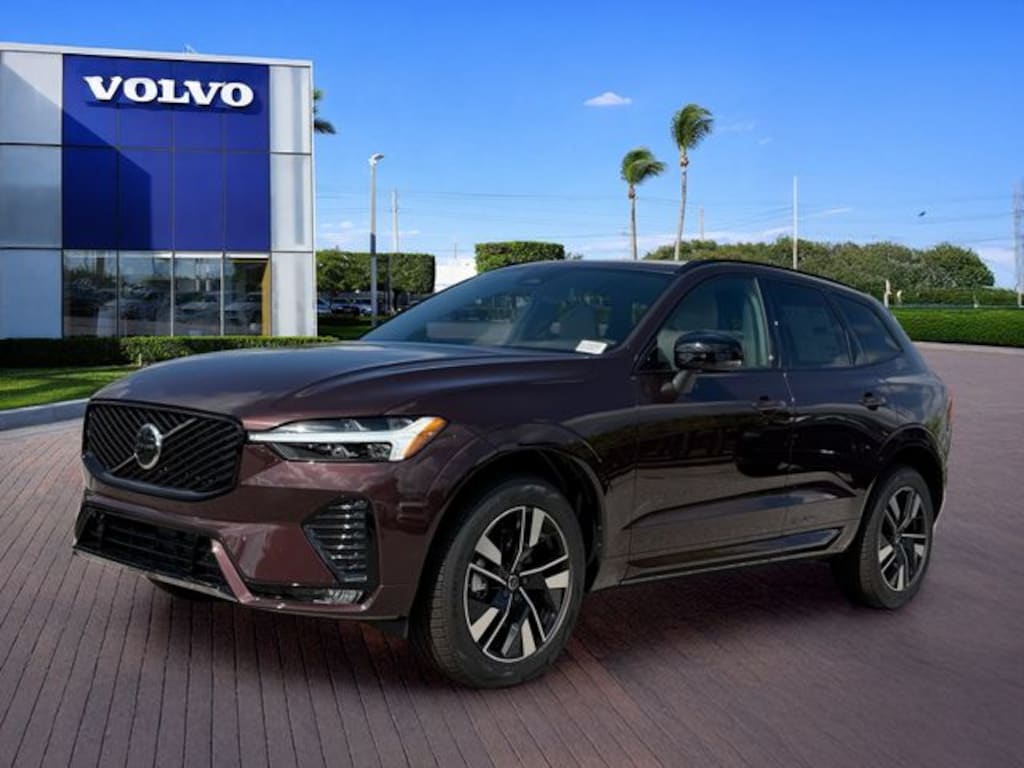 New 2026 Volvo XC60 B5 Core SUV