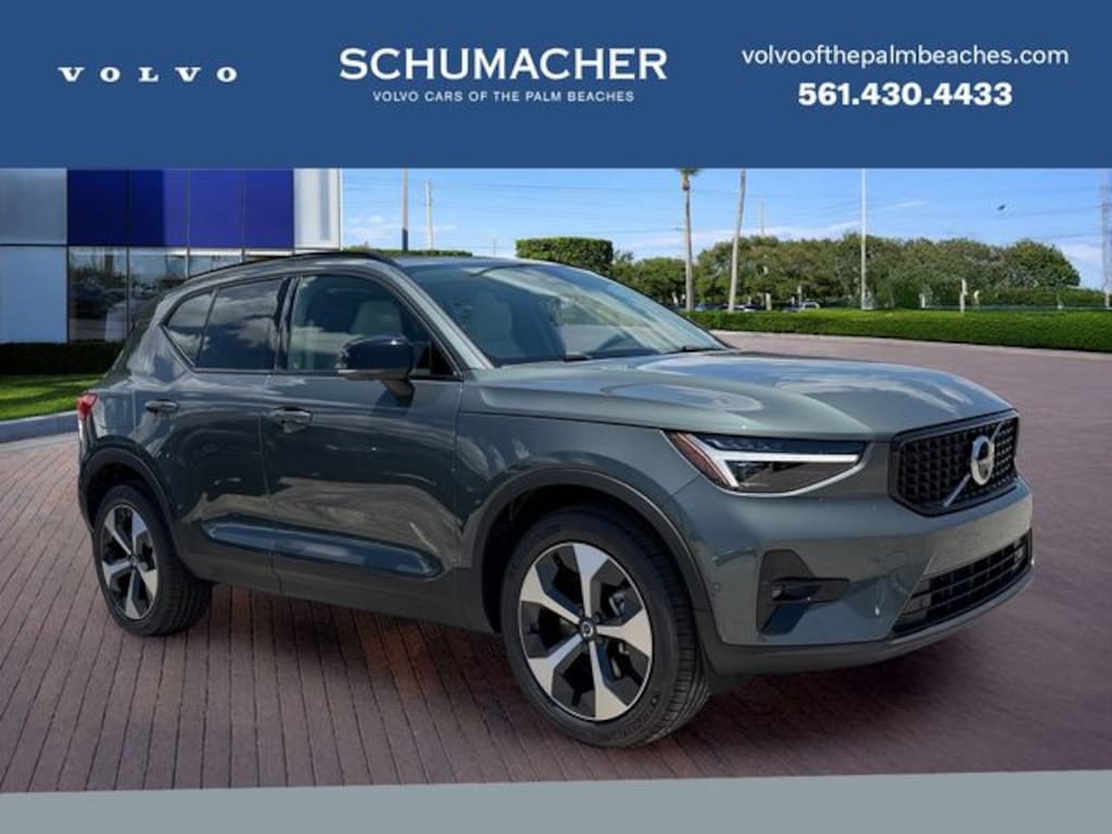 New 2026 Volvo XC40 B5 Plus SUV