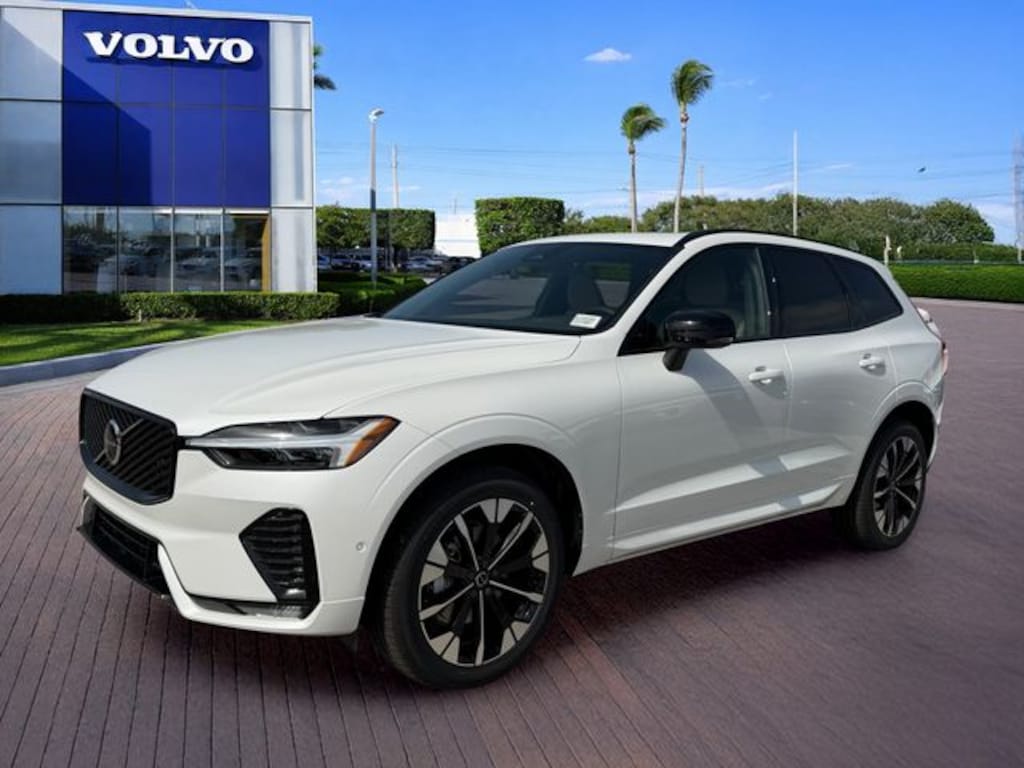 New 2026 Volvo XC60 B5 Plus SUV