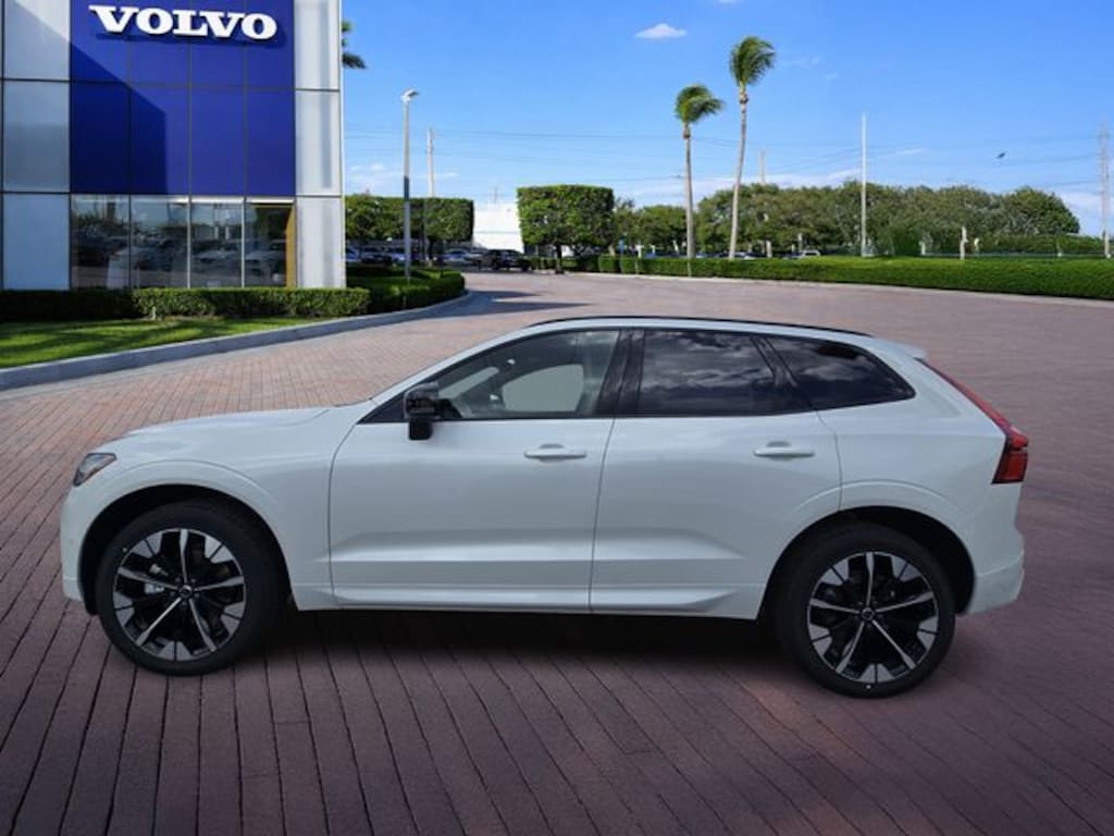 New 2026 Volvo XC60 B5 Plus SUV