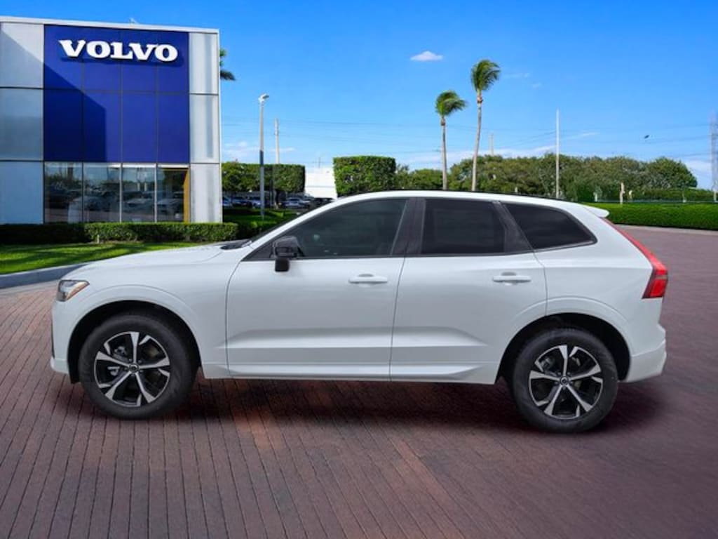 New 2026 Volvo XC60 B5 Core SUV