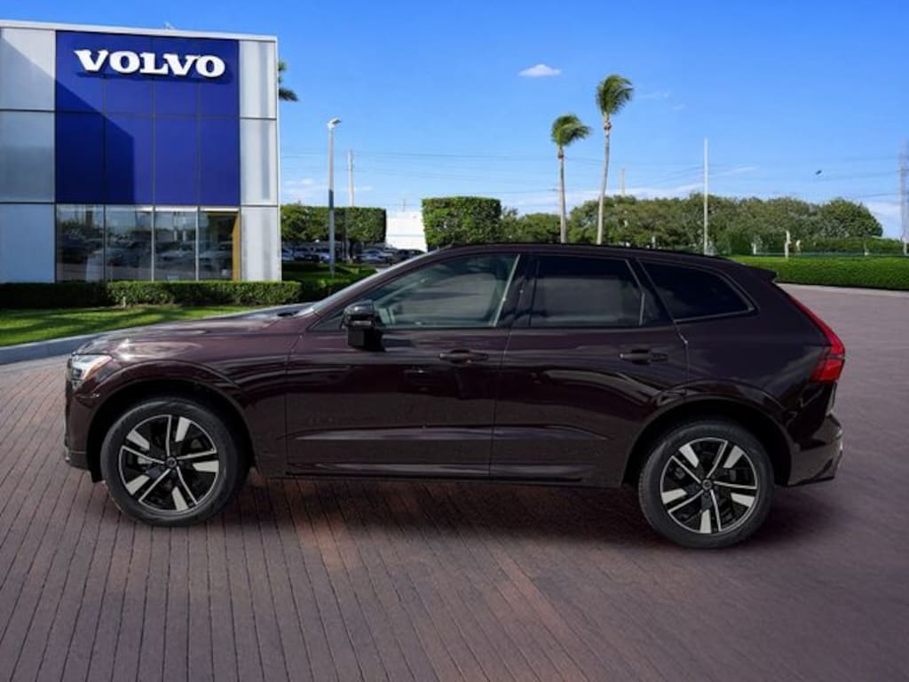 New 2026 Volvo XC60 B5 Core SUV