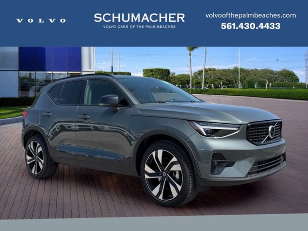 New 2026 Volvo XC40 B5 Plus SUV