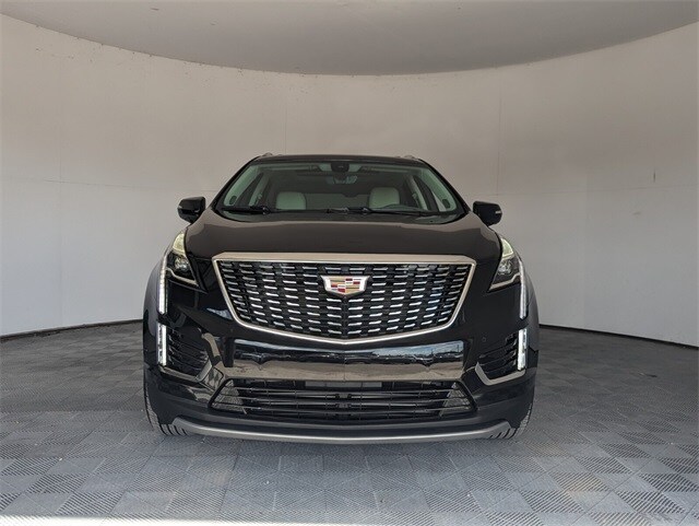 2025 Cadillac XT5 Premium Luxury photo 3