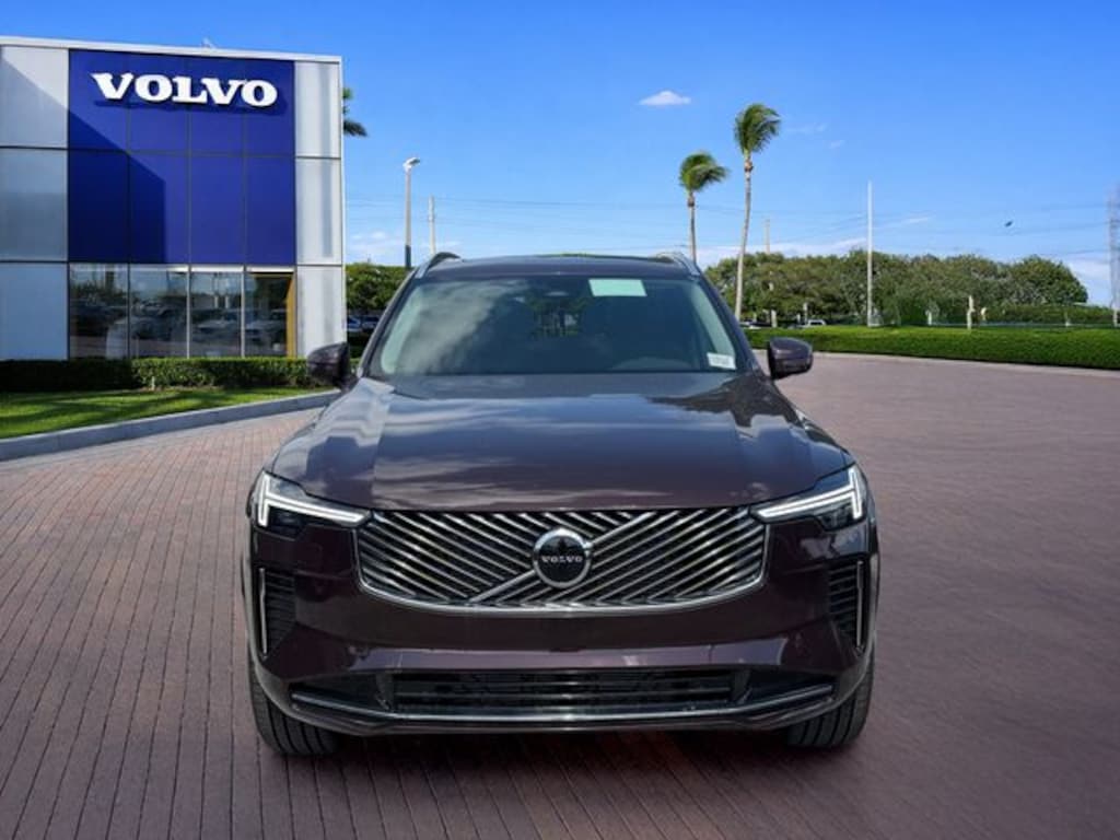 New 2026 Volvo XC90 B5 Core SUV