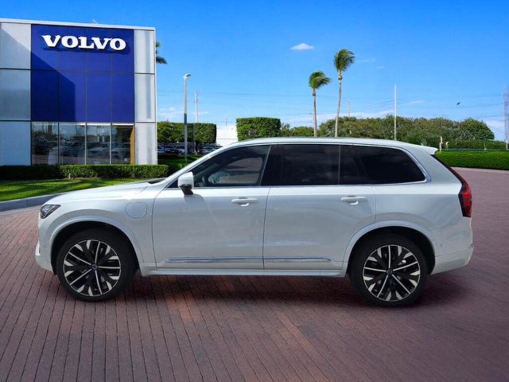 New 2026 Volvo XC90 plug-in hybrid T8 Plus 7-Seater SUV