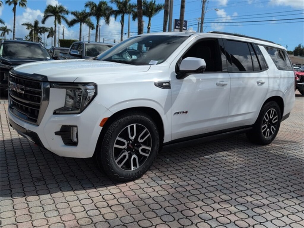 Used 2024 GMC Yukon AT4 SUV