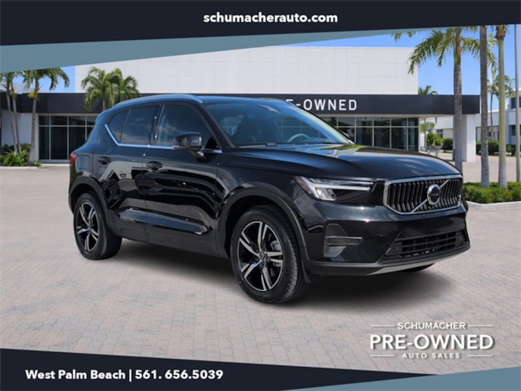Certified 2024 Volvo XC40 B5 Core SUV