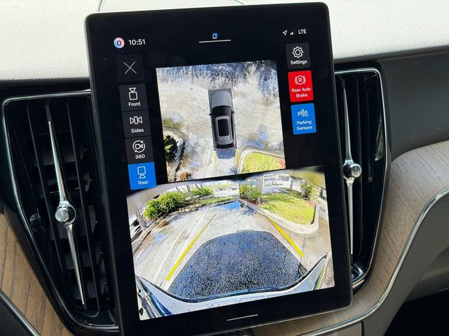 2026 Volvo XC60 Plus - Photo 21
