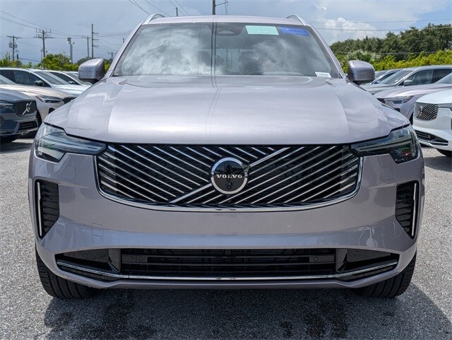 2026 Volvo XC90 Plus photo 3