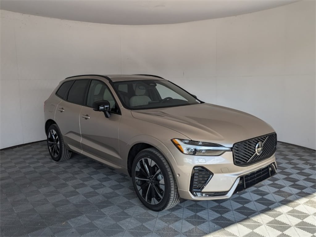New 2026 Volvo XC60 B5 Plus SUV