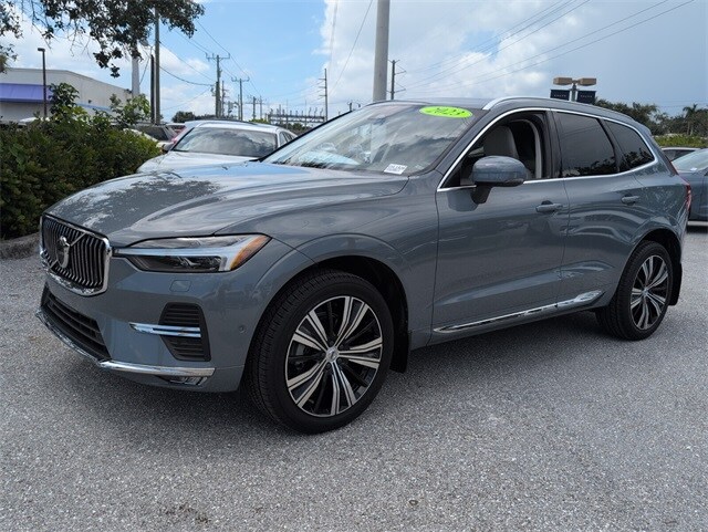 2023 Volvo XC60 B5 Plus photo 4
