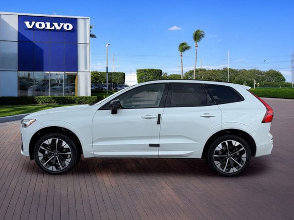 New 2026 Volvo XC60 B5 Plus SUV