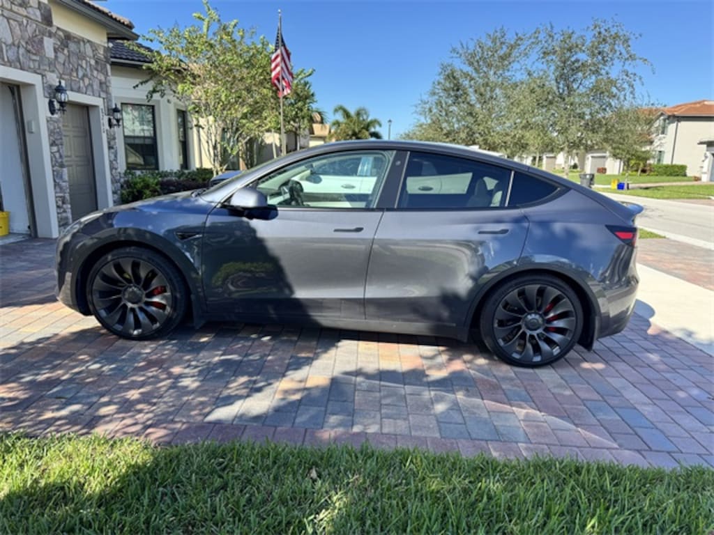 Used 2021 Tesla Model Y Performance SUV