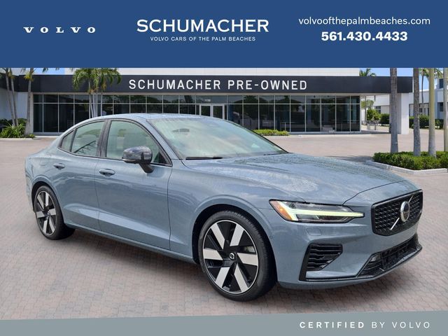 2024 Volvo S60 T8 Recharge Plus Dark Theme AWD's photo