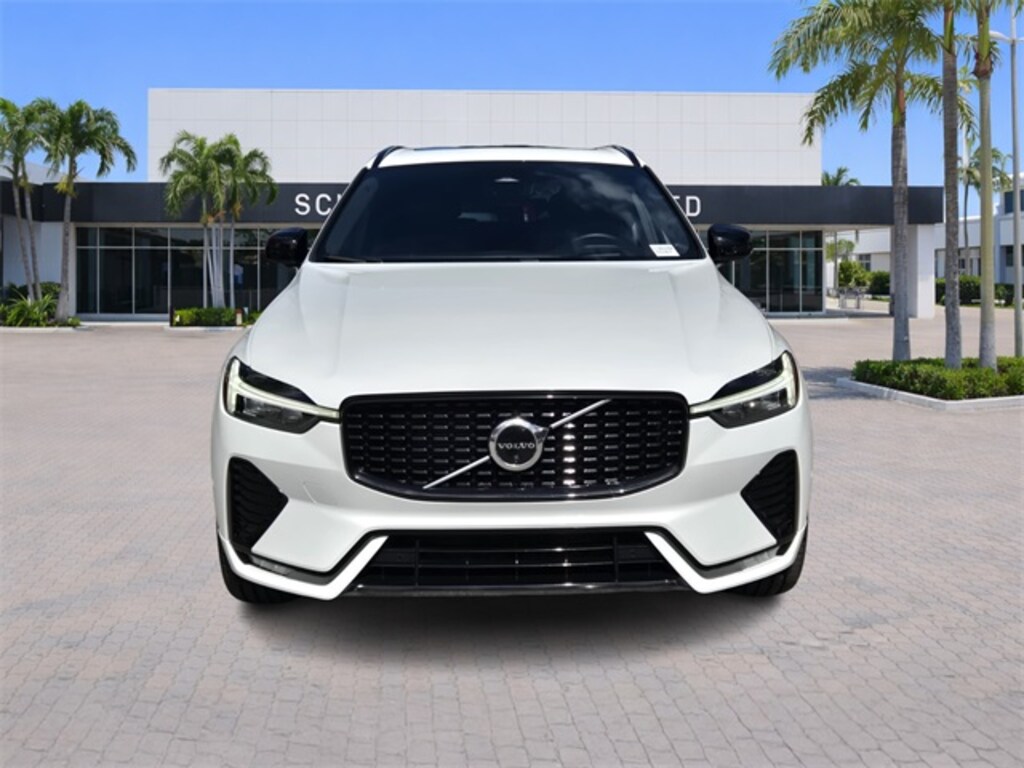 Used 2022 Volvo XC60 B5 R-Design SUV