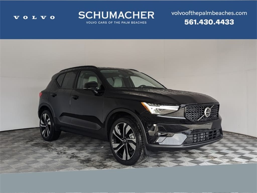 New 2026 Volvo XC40 B4 Plus SUV