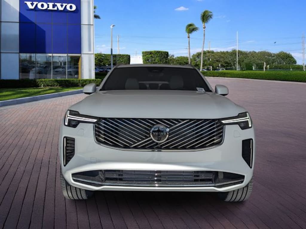 New 2026 Volvo XC90 plug-in hybrid T8 Plus 7-Seater SUV